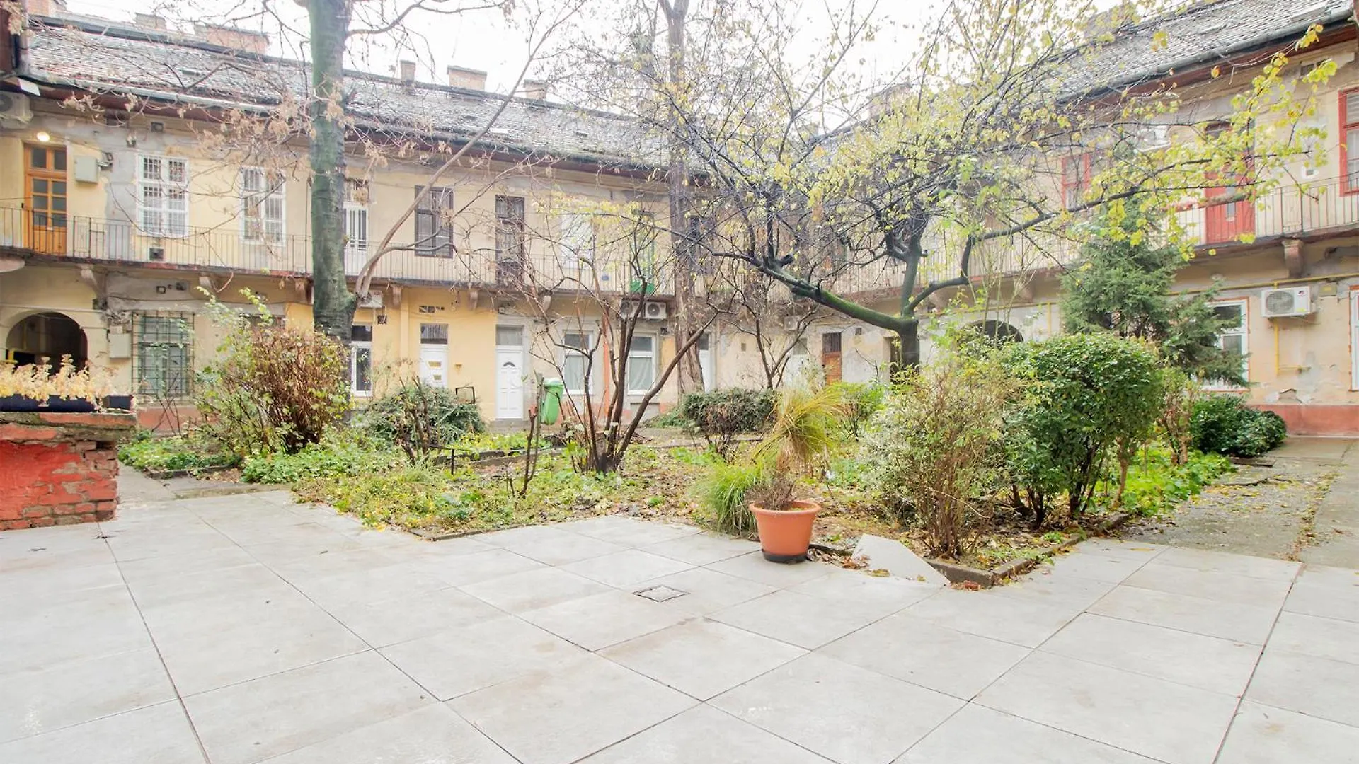 Dob-Lak With Free Private Parking Apartment Budapest
