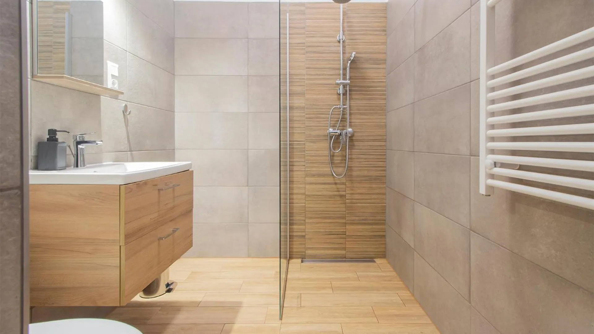 Dob-Lak With Free Private Parking Apartment Budapest 0*,  Hungary